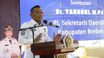 Pj Sekda Tahroni, Dorong Kontraktor Lokal Bangun Brebes