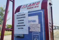 Mesin Palang Pintu Otomatis Parkir Pasar Gudang Tigaraksa yang tidak keluar struk parkirnya sejak lama dibiarkan