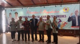 module: a;
hw-remosaic: 0;
touch: (-1.0, -1.0);
modeInfo: ;
sceneMode: Hdr;
cct_value: 0;
AI_Scene: (-1, -1);
aec_lux: 56.0;
hist255: 0.0;
hist252~255: 0.0;
hist0~15: 0.0;