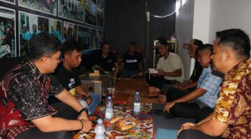 Bangun Komunikasi dengan Insan Pers, Perumda TB Kota Tangerang Bertandang Ke Basecamp KJK