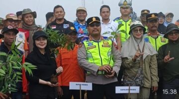 Gerakan Penghijauan Di Brebes Tanam 1000 Pohon, Bupati Paramitha Wujudkan Komitmen Pulihkan Ekologi