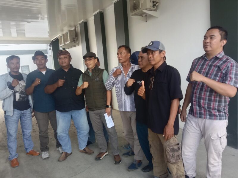 module: a;
hw-remosaic: 0;
touch: (-1.0, -1.0);
modeInfo: ;
sceneMode: Hdr;
cct_value: 0;
AI_Scene: (-1, -1);
aec_lux: 91.0;
hist255: 0.0;
hist252~255: 0.0;
hist0~15: 0.0;