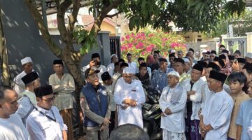 Utamakan Tertib Sosial dalam Hubungan Bermasyarakat, Satpol PP Lakukan Penanganan Gedung di Wilayah Kecamatan Teluk Naga