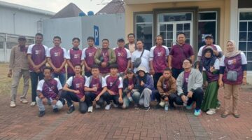Partai Gerindra PAC Kelapa Dua Ikut Meramaikan Acara May Day di Monas Jakarta