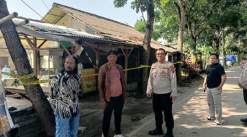 Kapolsek Tigaraksa Melakukan Penjagaan dan Pengamanan di Lokasi Warung Remang-Remang Pasca Digeruduk Warga.