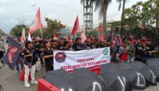 Perkumpulan Sopir Trailer Tanjung Priok (PSTTP) meminta pemerintah bersama pemangku kepentingan membentuk satgas pengawas untuk menangani pungli, kriminalitas jalanan, kemacetan, serta meningkatkan kesejahteraan sopir trailer di kawasan Pelabuhan Tanjung Priok, Jakarta Utara.