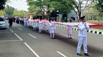 Bupati Tangerang Terima Pawai Karnaval HUT Ke-81 RI Desa Cukanggalih Kecamatan Curug
